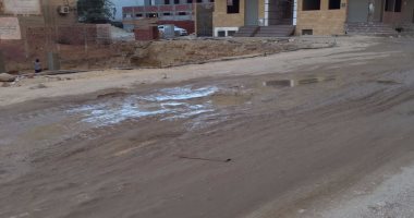 بالصور.. انتشار المياه فى شارع صلاح الدين بالمقطم