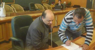 صحفى كفيف يتقدم بطلب ترشح لانتخابات التجديد النصفى لنقابة الصحفيين