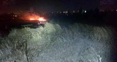 بالفيديو.. حريق هائل بجزيرة قرمان فى سوهاج.. والحماية المدنية تدفع بسيارات إطفاء