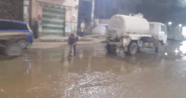 اصلاح خط المياه بحى شرق مدينة أبو قرقاص بالمنيا
