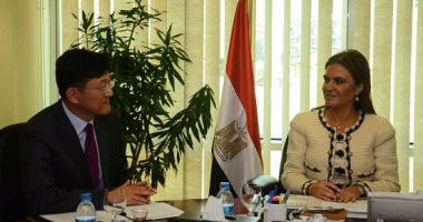 سحر نصر تبحث مع سفير "سول" إنشاء الكلية المصرية الكورية للتكنولوجيا