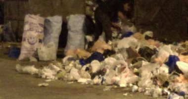 أكوام القمامة تزعج سكان شارع عبد السلام عارف فى الإسكندرية