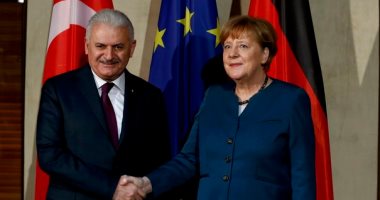 رئيس الوزراء التركى يدعو ألمانيا إلى الاختيار بين أنقرة ومؤيدى "جولن"