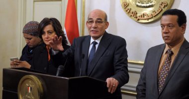 وزير الزراعة: نأمل فى إصدار تشريعات لعودة ازدهار القطن المصرى من مجلس النواب