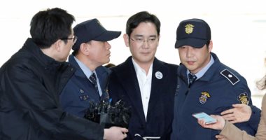 القضاء الكورى الجنوبى يوجه الاتهام رسميا بالفساد إلى رئيس سامسونج