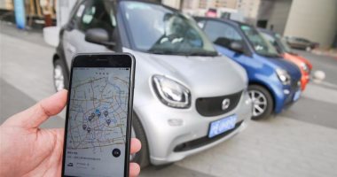 بالصور.. الصين تطلق خدمة إيجار سيارات من الشوارع عن طريق تطبيق بالهاتف