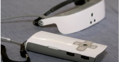 شركة كندية تبتكر نظارات ذكية تمكن ضعاف النظر من الرؤية بوضوح