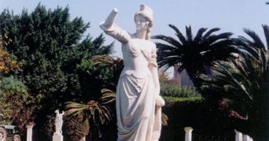 معهد بحوث البساتين: التمثال المسروق من حديقة أنطونيادس رخام وليس أثريا
