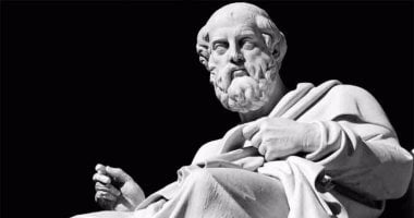 "أفلاطون" أشهر الفلاسفة في تاريخ البشرية أفكاره غيرت العالم