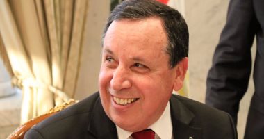 وزير الخارجية التونسى يستعرض أهم تحديات العالم العربى أمام منتدى "دافوس"
