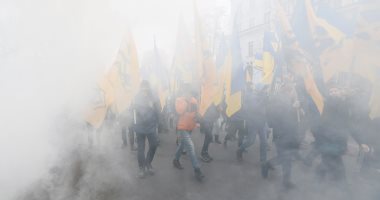 بالصور.. مسيرة حاشدة لإحياء الذكرى الثالثة للإطاحة بالرئيس الأوكرانى السابق