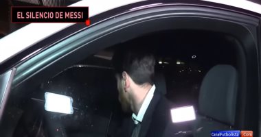 بالفيديو.. ميسى يتجاهل وسائل الإعلام بعد وصوله من مصر 