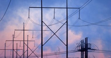"المعدات الكهربائية والكابلات" تطالب وزير الكهرباء بتعديل أسعار المناقصات