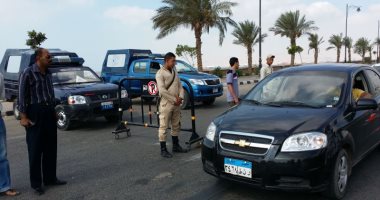 ملاحقة ضابط شرطة مفصول لتزعمه عصابة لسرقة الخليجيين بالعجوزة