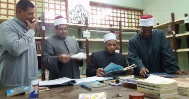 بالصور.. لجنة أوقاف الوادى الجديد تفحص احتياجات مكتبه الجامع الكبير بالخارجة