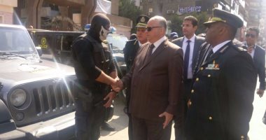 بالصور.. مدير أمن القاهرة يقود حملات لتحقيق الانضباط المرورى ورفع الإشغالات