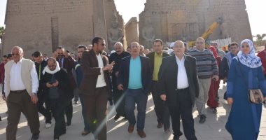 بالصور ..ممثلى 14 جامعة عربية يزورون المناطق السياحية والأثرية فى الأقصر