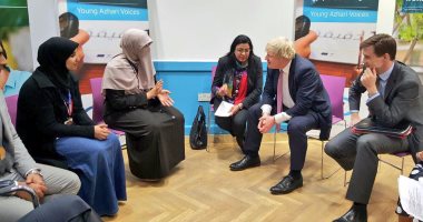 بالصور.. حوار بين وزير خارجية بريطانيا وطلاب الأزهر حول الشريعة الإسلامية