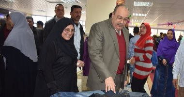 رئيس جامعة السادات يفتتح معرضا خيريا للملابس للتخفيف على الطلاب