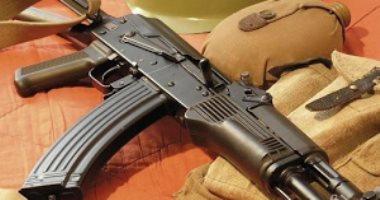 دايلى بيست: شركة إسرائيلية تنتج بنادق AK-47 الروسية للسوق الأمريكى