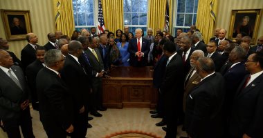 بالصور.. ترامب يلتقى "القادة السود" للكليات والجامعات الأمريكية