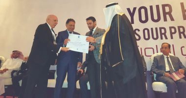 جامعة الدول العربية تمنح أحمد حسن لقب "سفير الشباب العربى"