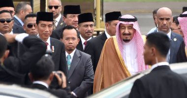 بالصور.. فى أول زيارة منذ 47 عاما.. استقبال حافل بالملك سلمان بإندونيسيا