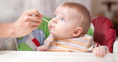أهم أطعمة لطفلك فى الستة أشهر الأولى من عمره