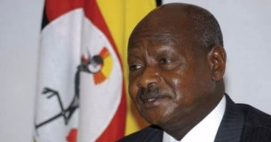 اعتقال 3 أعضاء فى برلمان أوغندا بعد رشق موكب موسيفينى بالحجارة