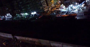 شكوى من الظلام الدامس على خط القطار بالقرب من شارع خليل حمادة بالإسكندرية 