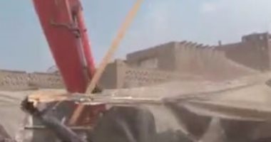 بالفيديو.. الداخلية توجه حملات أمنية لإزالة التعديات بمحيط نهر النيل
