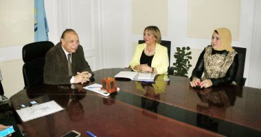 محافظ القاهرة يلتقى أعضاء المجلس القومى للمرأة