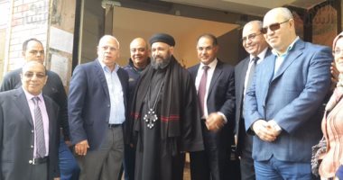 محافظ بورسعيد ووكيل البرلمان يتفقدان أوضاع أقباط العريش بالمحافظة