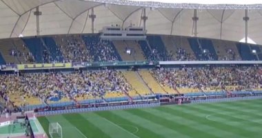 بالصور.. توافد جماهير اتحاد جدة والنصر على ملعب نهائى الكأس 