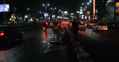 سقوط أمطار غزيرة بالعين السخنة.. وقائد مرور السويس: حركة السير لم تتأثر