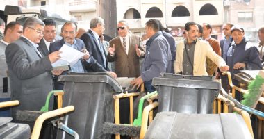 محافظة الجيزة: توزيع 220 معدة نظافة جديدة بشوارع بولاق الدكرور