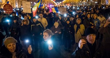 بالصور.. مظاهرات فى رومانيا ضد الفساد الحكومى