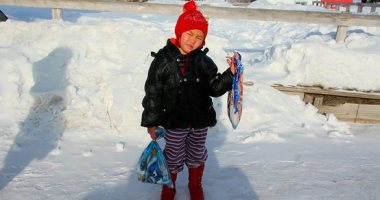طفلة تسافر أميالا فى درجة حرارة تحت الصفر بـ سيبيريا لإنقاذ جدتها