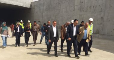 وزير الإسكان يتفقد التشطيبات النهائية لنفق شارع التسعين بالقاهرة الجديدة
