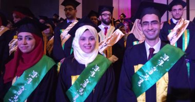 كلية الطب جامعة عين شمس تحتفل بتخريج دفعة 2015 بحضور عميد الكلية