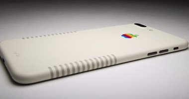 نسخة جديدة من آيفون 7 بلس بتصميم مستوحى من فترة الثمانينات