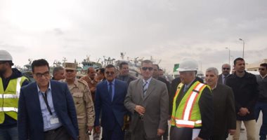 بالفيديو والصور.. محافظ كفر الشيخ يشهد إنهاء أعمال ميناء البرلس