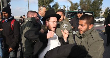 حريديم يعتدون بالضرب على جنود إسرائيليين: اخرجوا أيها النازيين
