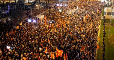 المعارضة اليونانية: لن ندعم أى اتفاق لتسوية النزاع حول تسمية مقدونيا ما لم تغير دستورها