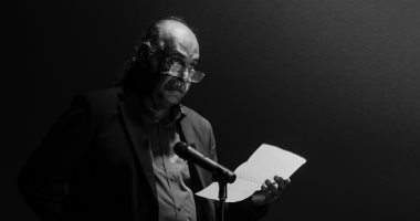 الفائز بجائزة ملتقى الشعر العربى: إساءة استخدام وسائل التواصل يحولها إلى نقمة