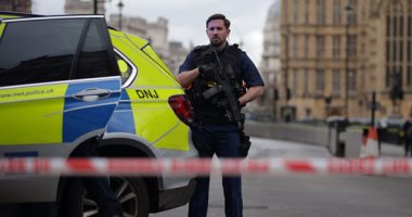 مقتل مهاجم البرلمان البريطانى والشرطة تطالب النواب بالبقاء داخل المجلس