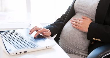 6 نصائح للتقليل من متاعبك فى العمل أثناء الحمل