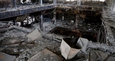 مؤرخ بجامعة الموصل يجمع تبرعات لإعادة بناء المكتبة المركزية المحترقة