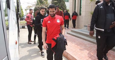 الأهلى يحقق مع أحمد فتحى بعد انتهاء معسكر المنتخب بسبب عرض الـ700 ألف دولار