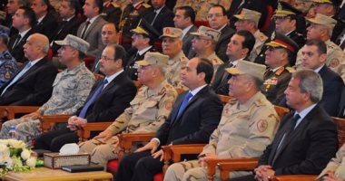 بالصور.. الرئيس السيسي يشهد وقائع الندوة التثقيفية الخامسة والعشرين للقوات المسلحة